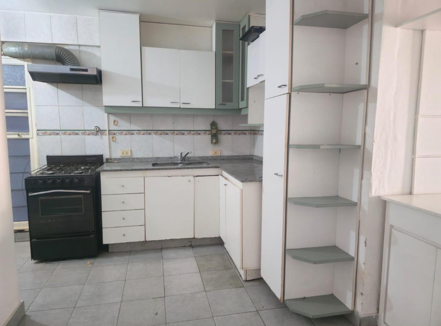 Foto de Departamento 4 ambientes con dependencia de servicio, balcon, imagen 1
