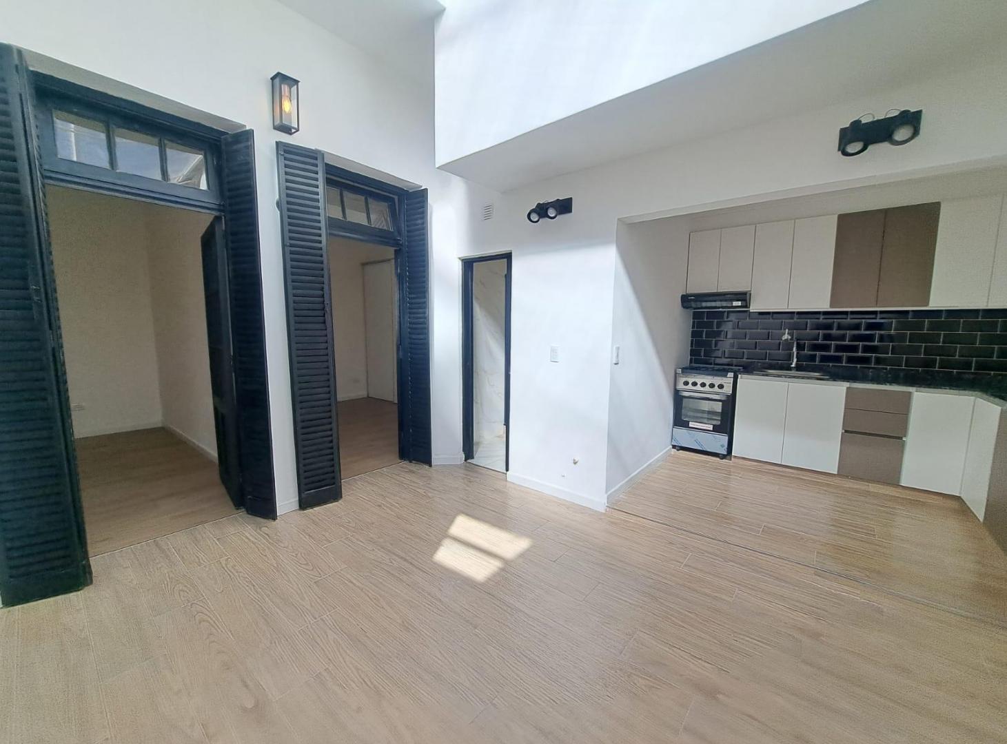 Foto de Venta, PH, 4 Ambientes, Terraza, Patio, Parrilla, Mataderos,Permuta, imagen 1