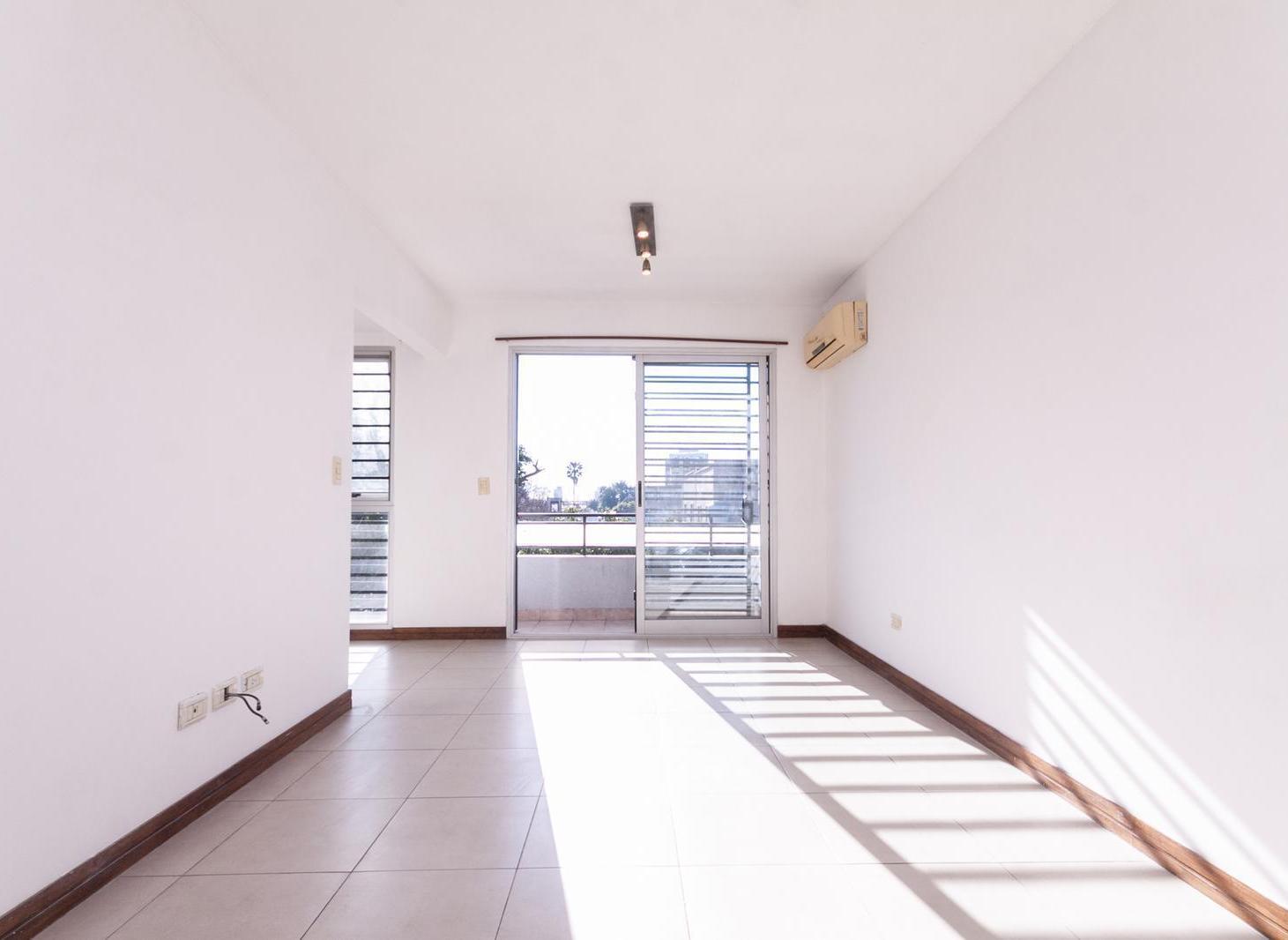 Foto de HERMOSO DEPARTAMENTO 2 AMBIENTES A LA VENTA CON VISTA ABIERTA, imagen 4