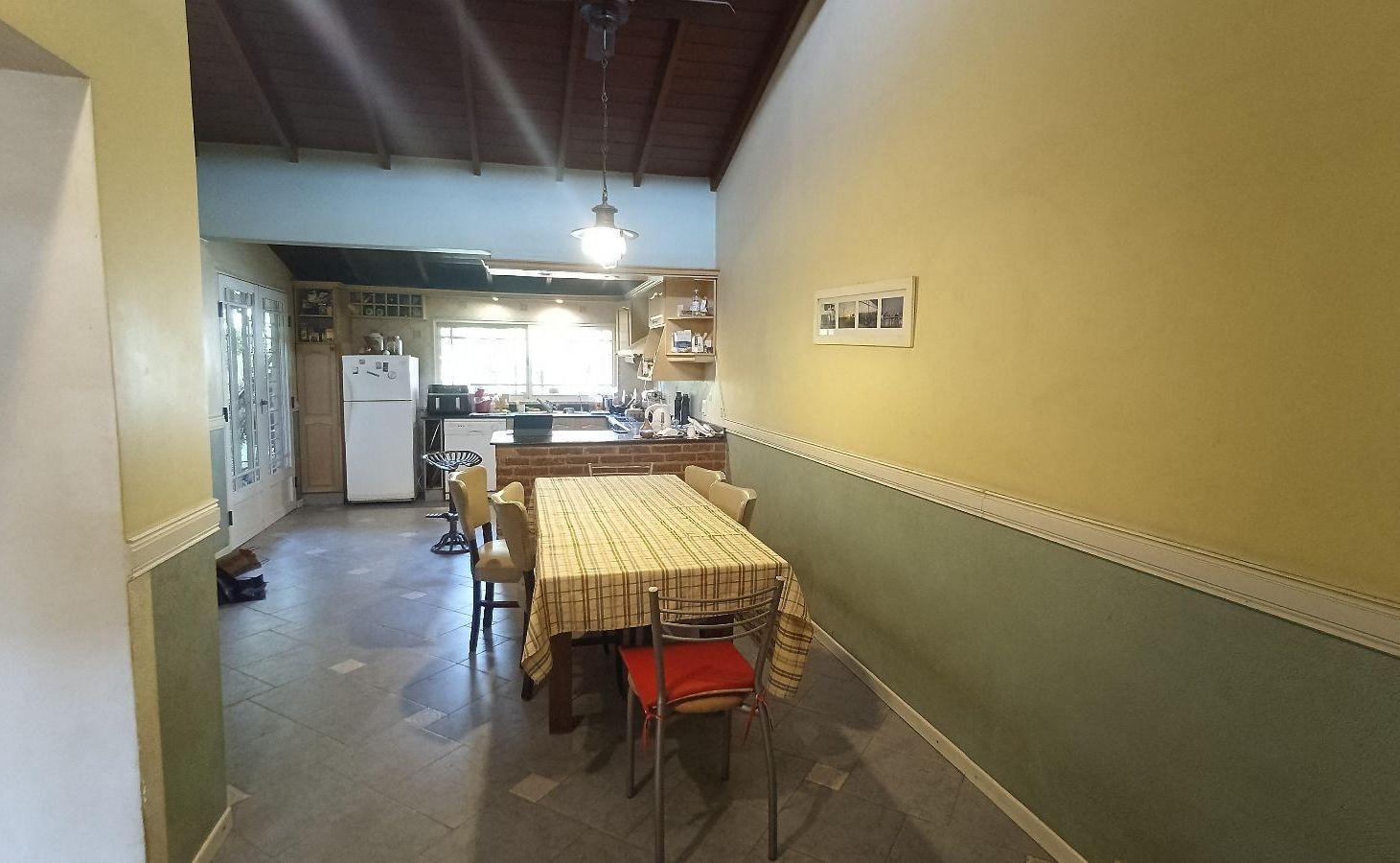 Foto de Casa | Venta | 4 ambientes | Banfield, imagen 1