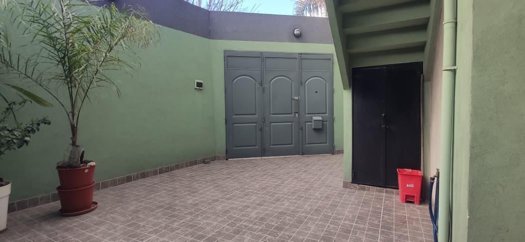 Foto de VENTA - PH - VILLA TESEI - HURLINGHAM, imagen 3