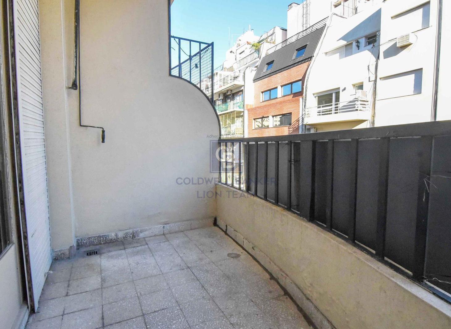 Foto de Venta - Departamento - 5 Ambientes - Dependencia - Balcon - Apto, imagen 2
