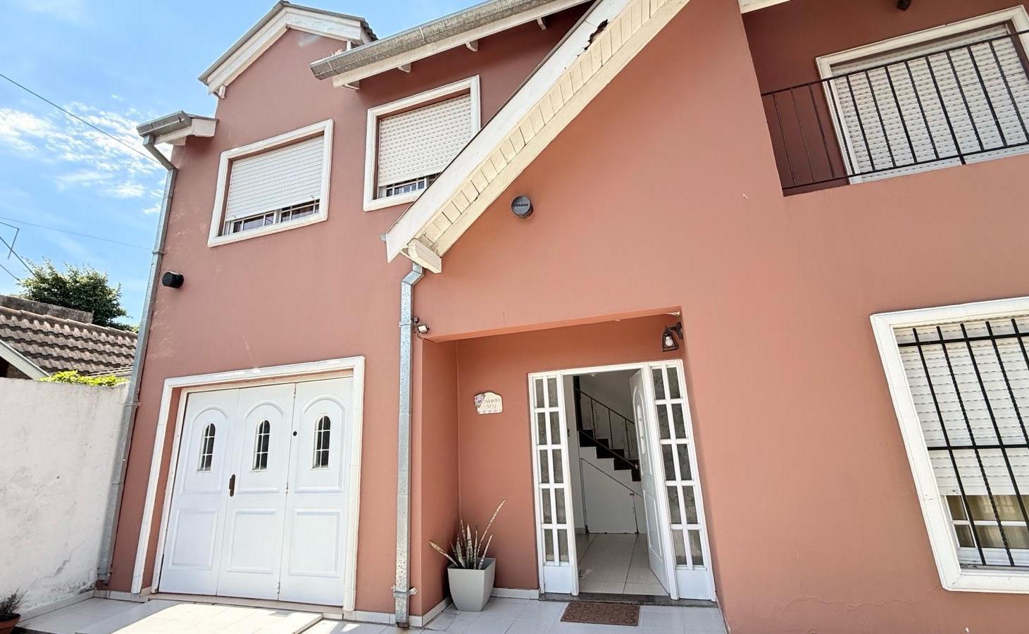Foto de CASA VENTA 4 AMBIENTES EN VILLA LUZURIAGA -RAMOS MEJIA- CON COCHERA, imagen 1