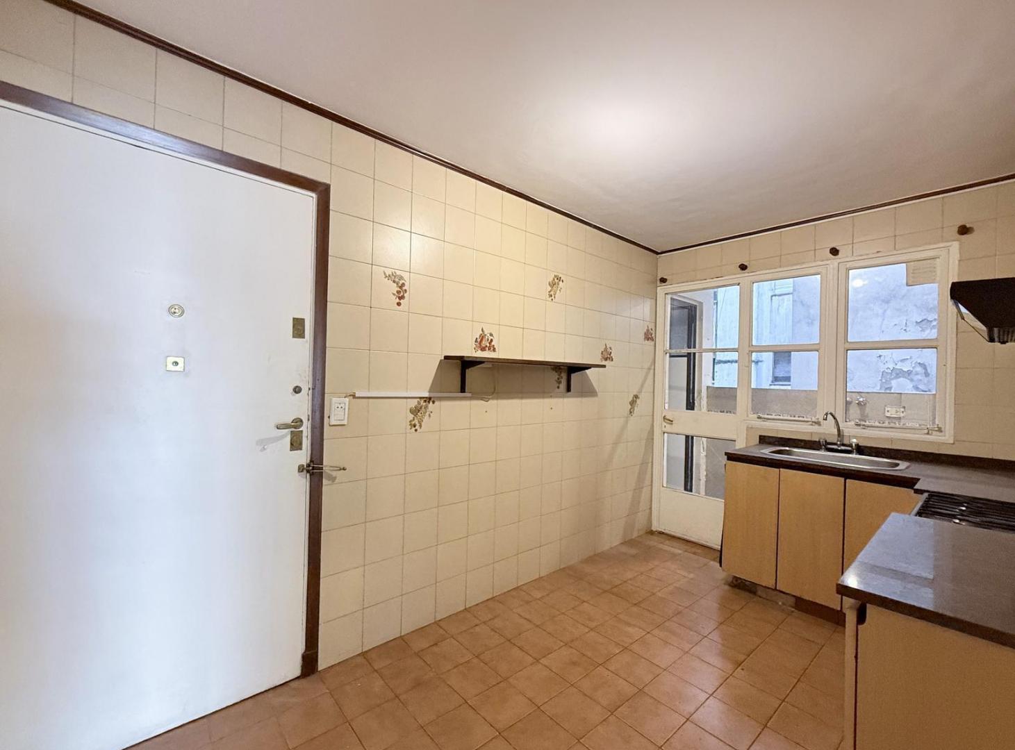 Foto de Venta de departamento 4 ambientes depenmdencia baulera Recoleta, imagen 5