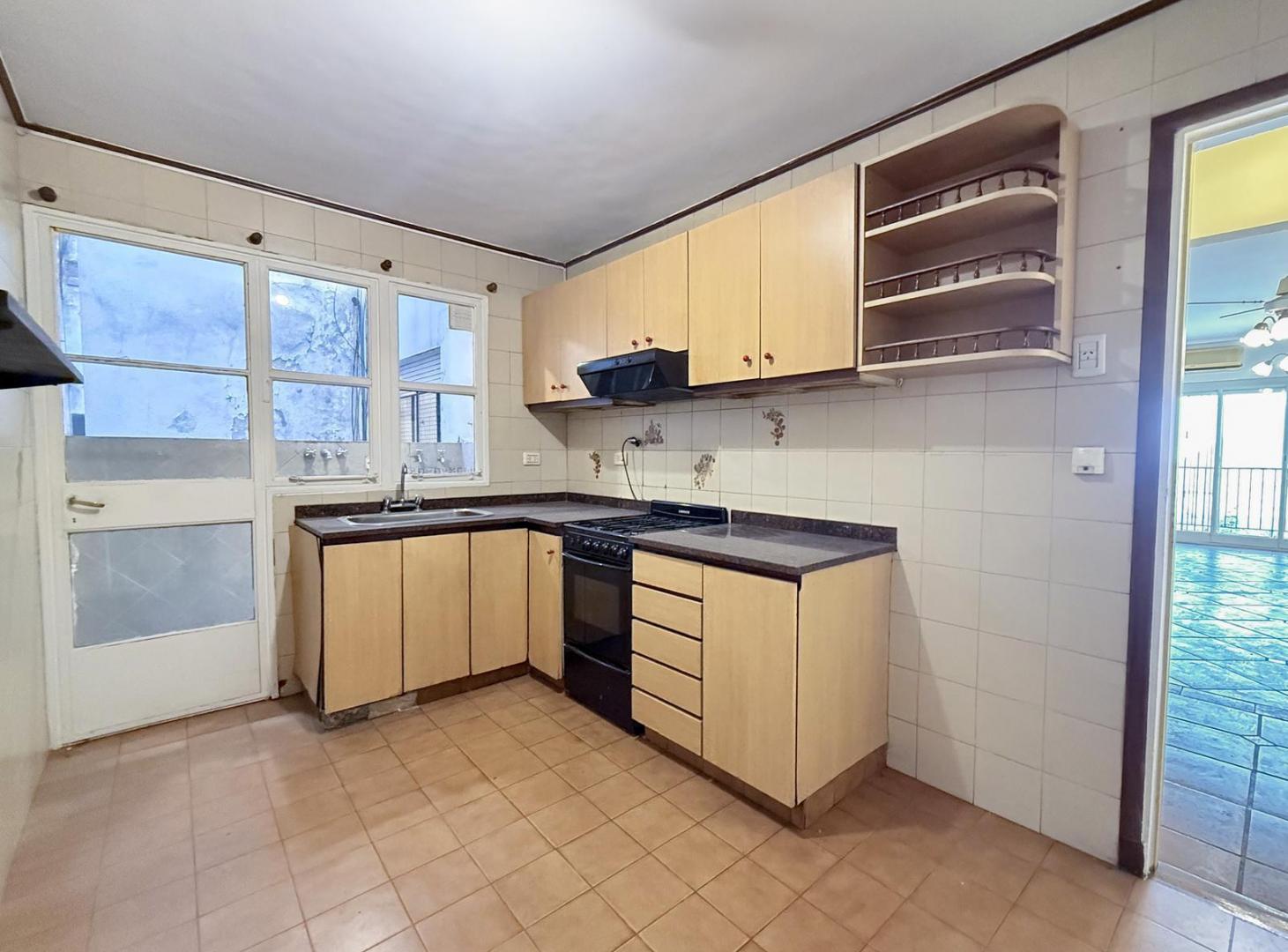 Foto de Venta de departamento 4 ambientes depenmdencia baulera Recoleta, imagen 4