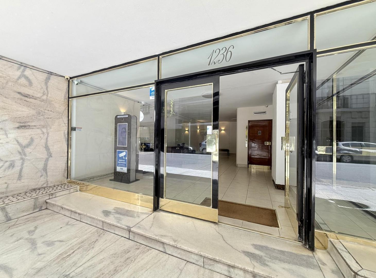 Foto de Venta de departamento 4 ambientes depenmdencia baulera Recoleta, imagen 3