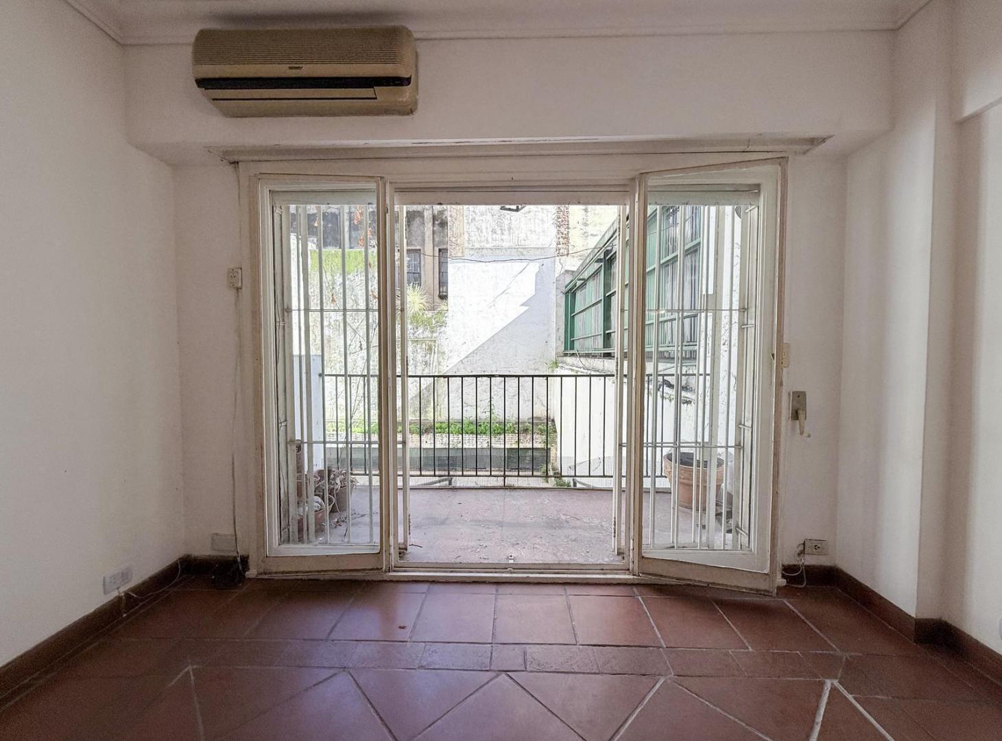 Foto de Venta de departamento 4 ambientes depenmdencia baulera Recoleta, imagen 2