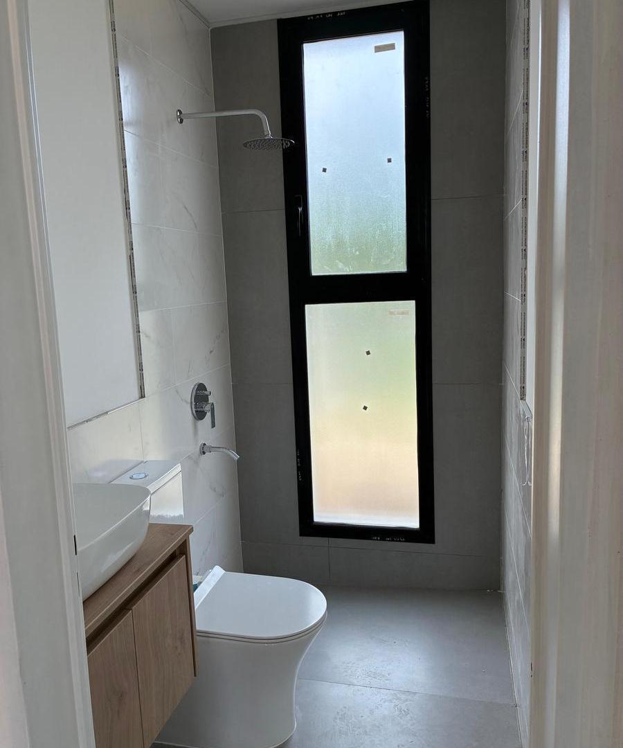 Foto de Venta casa 5 ambientes con pileta - San Sebastián - Área 6, imagen 5