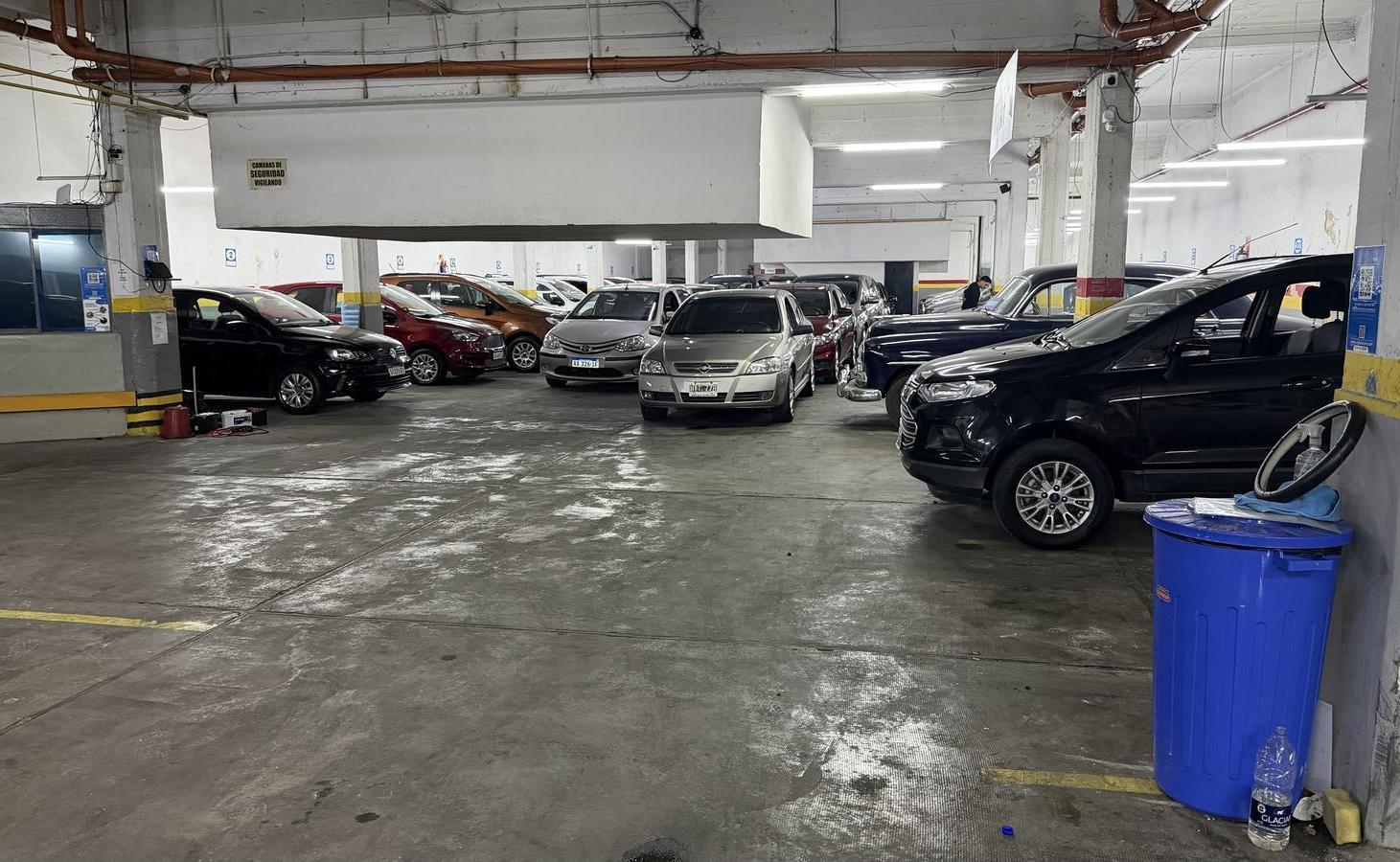Foto de Venta Garage y local comercial a la calle - Almagro - Sarmiento 4100, imagen 1