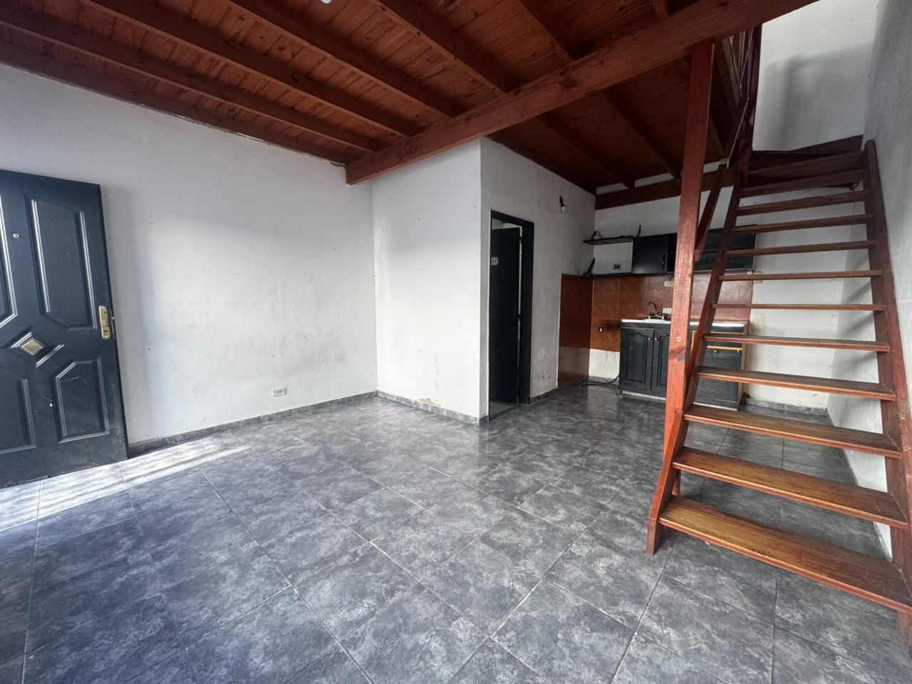 Foto de VENTA - TRES AMBIENTES - MORON, imagen 2