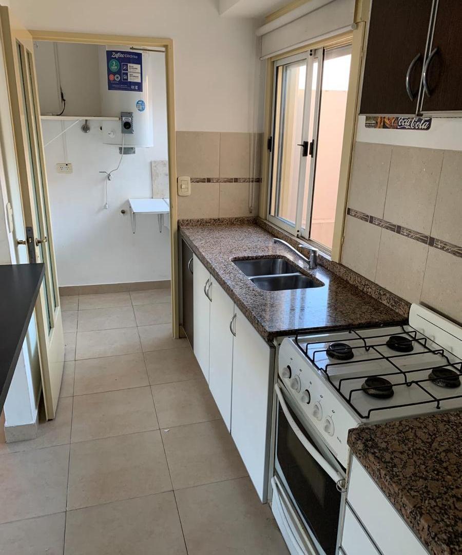 Foto de Venta - PH - 2 Ambientes - Balcon - Frente - Monte Castro - Apto Credito, imagen 3