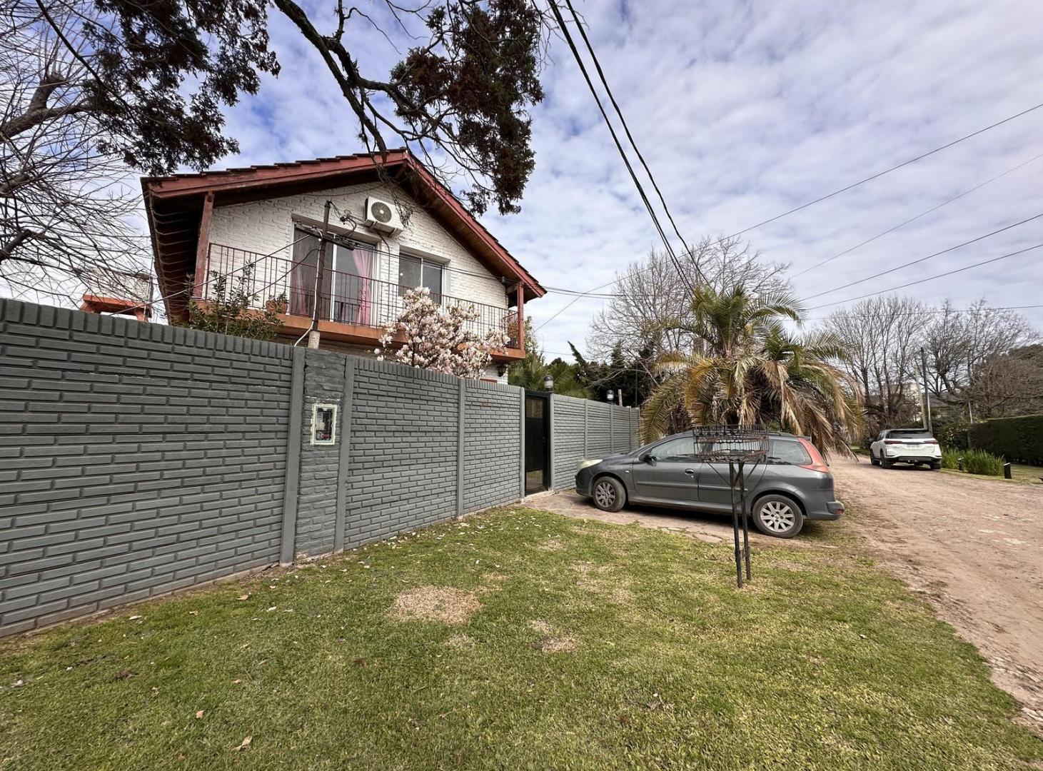Foto de VENTA DE CASA MULTIFAMILIAR CON PILETA EN BARRIO MONTECARLO DEL VISO, imagen 3
