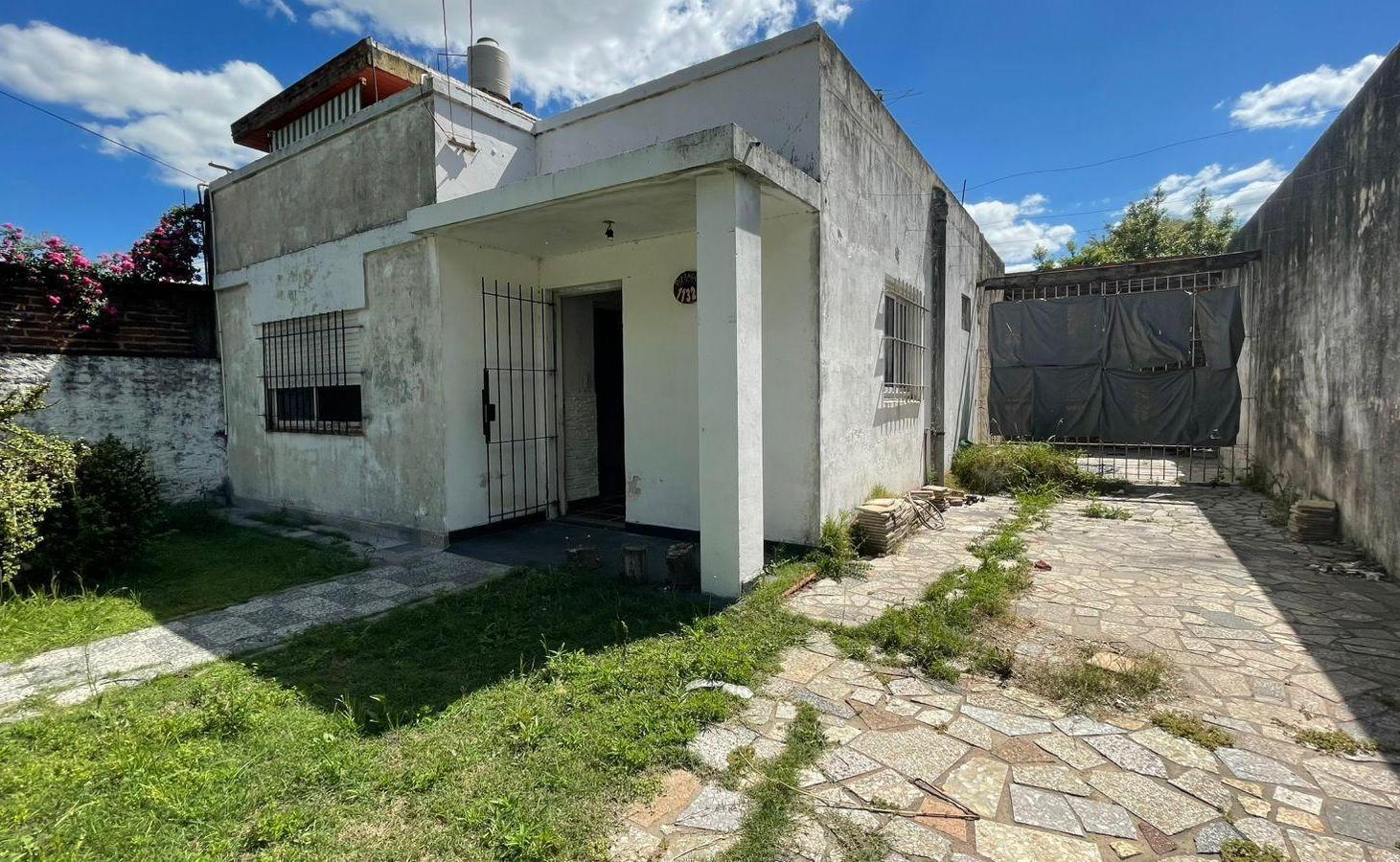 Foto de Venta Casa Villa Tesei Hurlingham Permuta, imagen 1
