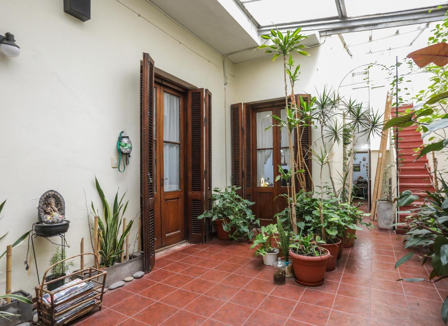 Foto de Venta PH en Colegiales con Cochera Patio y Terraza propia, imagen 2