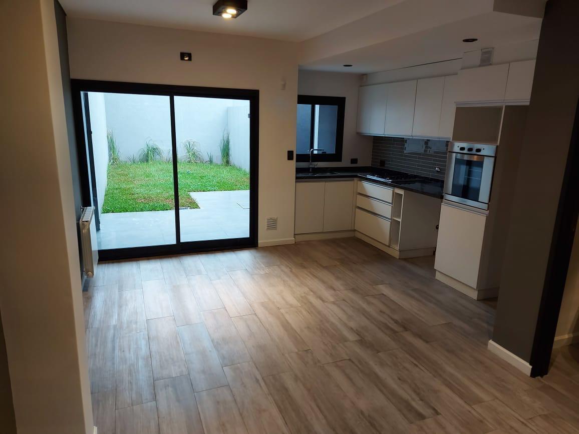 Foto de VENTA DE CASA 5 AMBIENTES EN OLIVOS PATIO PARRILLA, imagen 5