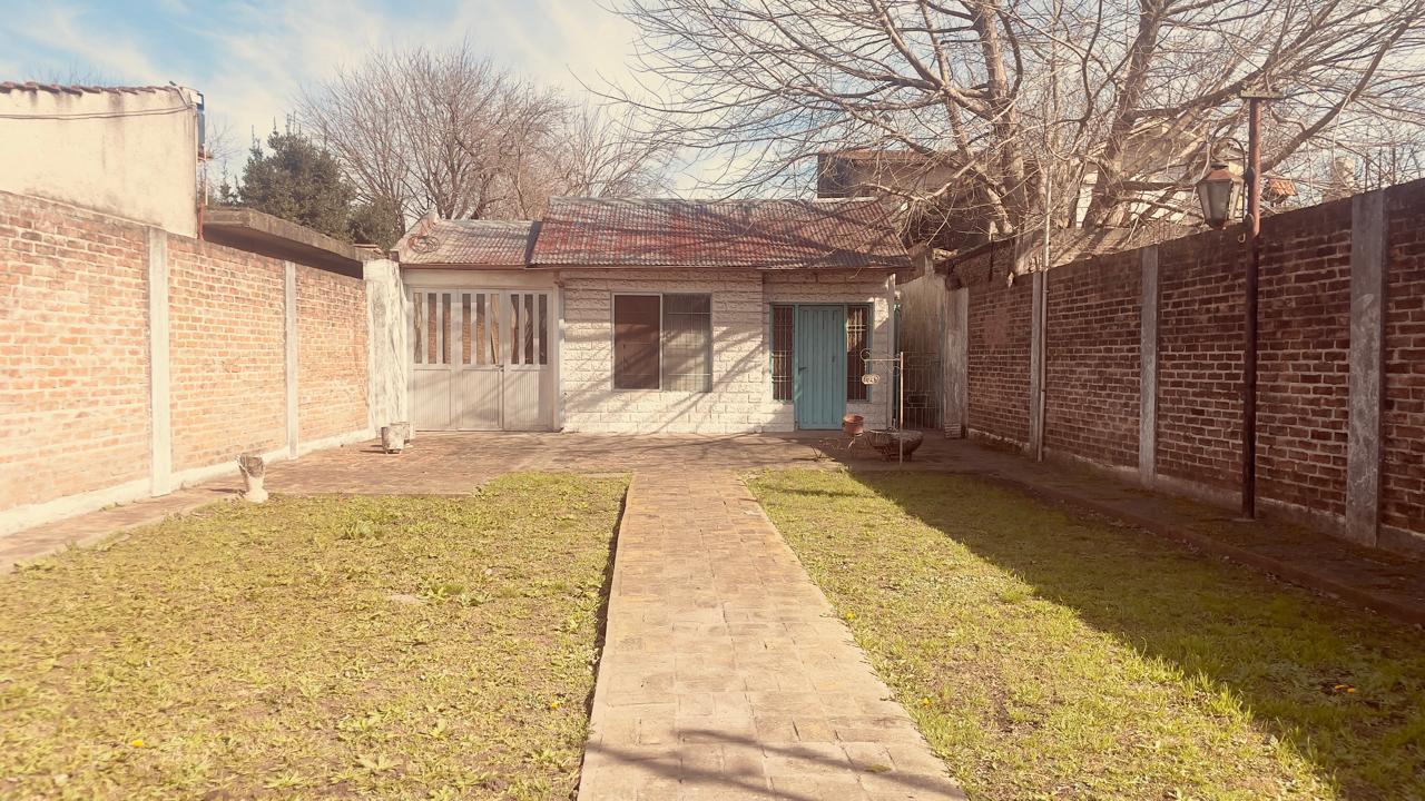 Foto de VENTA Casa con GRAN terreno en Longchamps, imagen 4