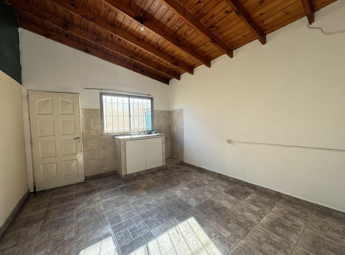 Foto de ALQUILER - DEPARTAMENTO - VILLA TESEI, imagen 2