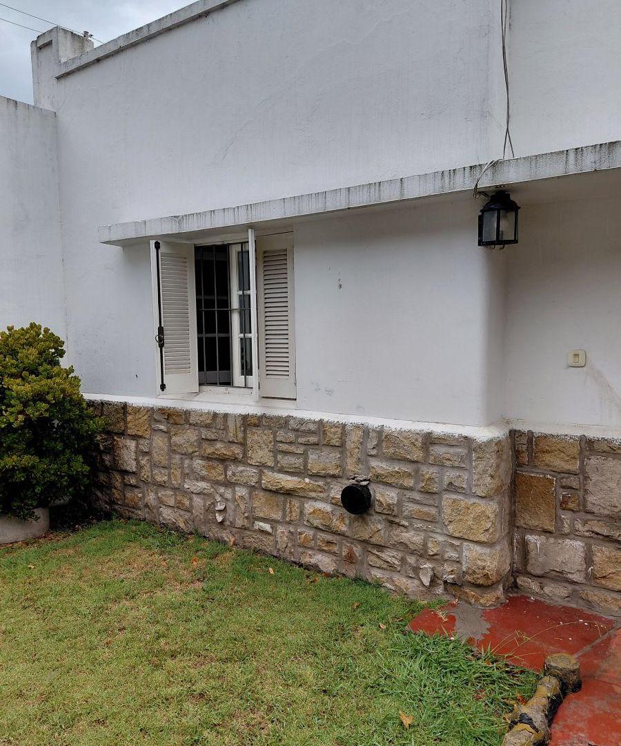 24 MESES CASA AL FRENTE DE 3 AMBEINTES