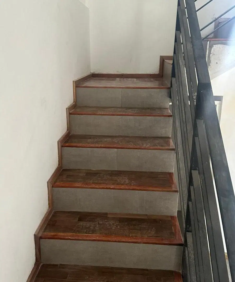Casa tipo duplex en Bº vista oliva Maipu 5