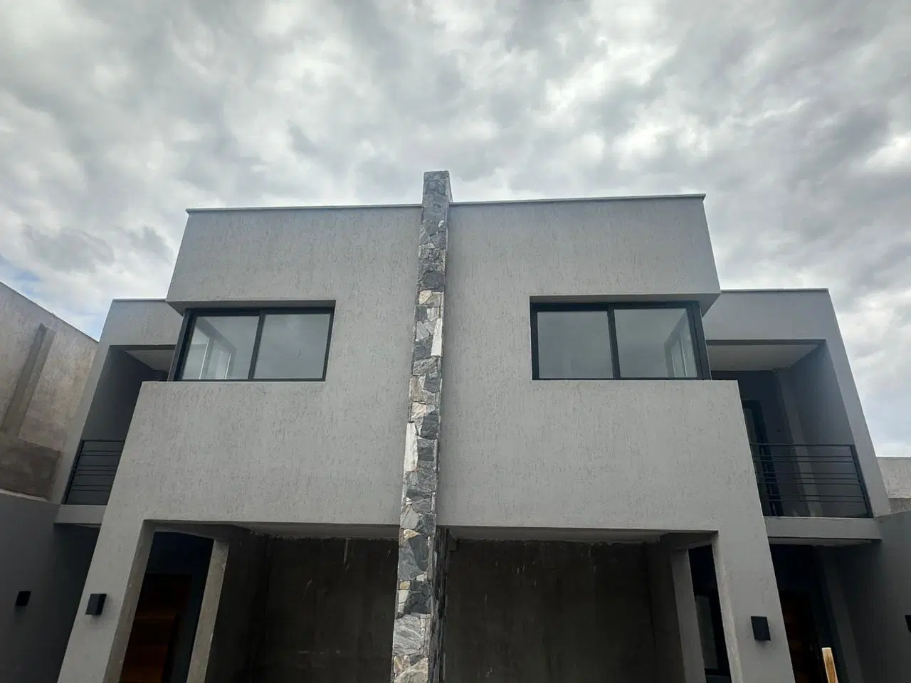Casa tipo duplex en Bº vista oliva Maipu 2