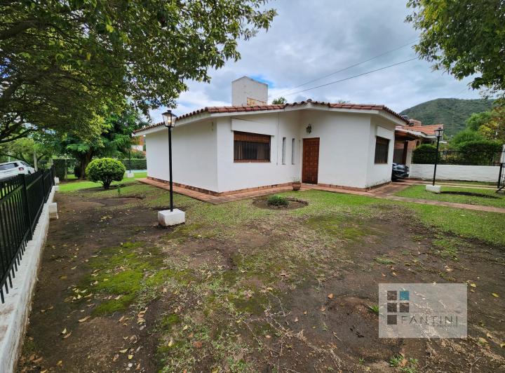 Alquiler Temporario // Carlos Paz, Sol y Río // Pileta // 4 Personas // Cochera 3