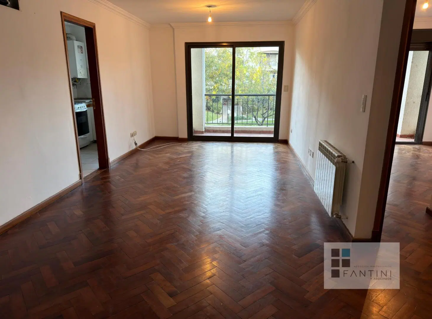 Alquiler Casonas del Sur. 1 dormitorio. b Jardín. Balcón. Primer piso. Cochera. Malagueño 1074 3