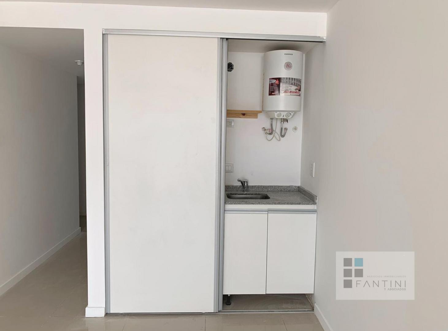 Foto de Alquiler Oficina Centro. Planta libre. Moderna. Luminosa. Externa. 40mts. Guardia. Rioja 441, imagen 5