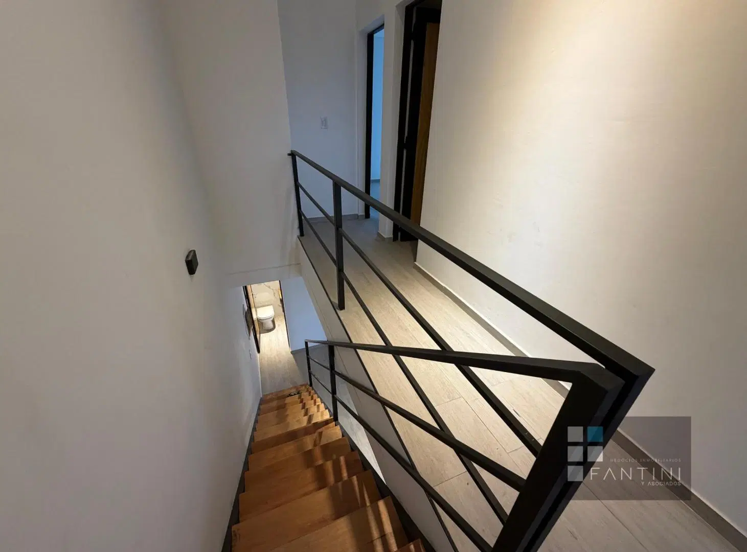 DUPLEX EN VENTA EN CUESTA DE MANATIALES 2