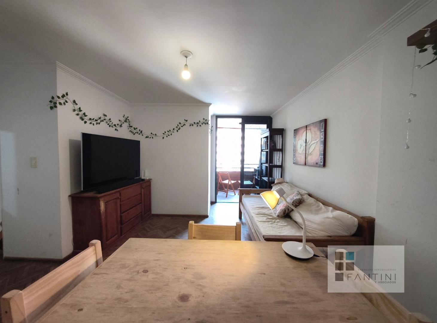 Foto de Alquiler Nueva Córdoba. 1 dormitorio con balcón. Obispo Salguero. UNC, imagen 1