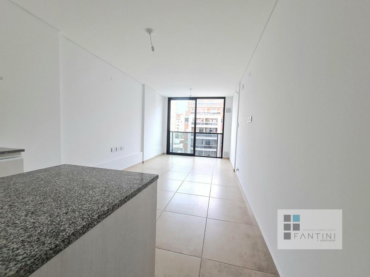 Foto de Alquiler Dúplex 1 dormitorio en General Paz. Depto. Externo. Luminoso, imagen 1