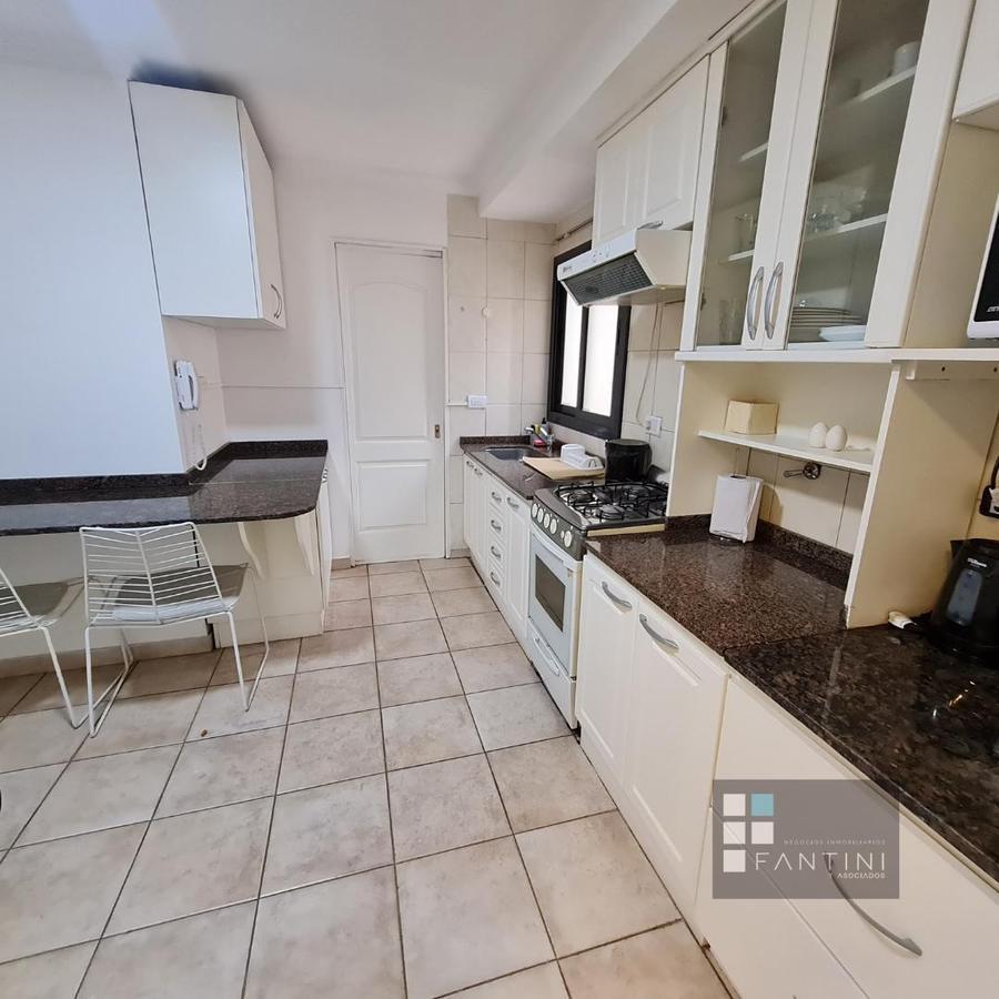 Foto de Alquiler Amoblado Nueva Córdoba. 2 Dorm. 2 Baños. Balcón Externo, imagen 3