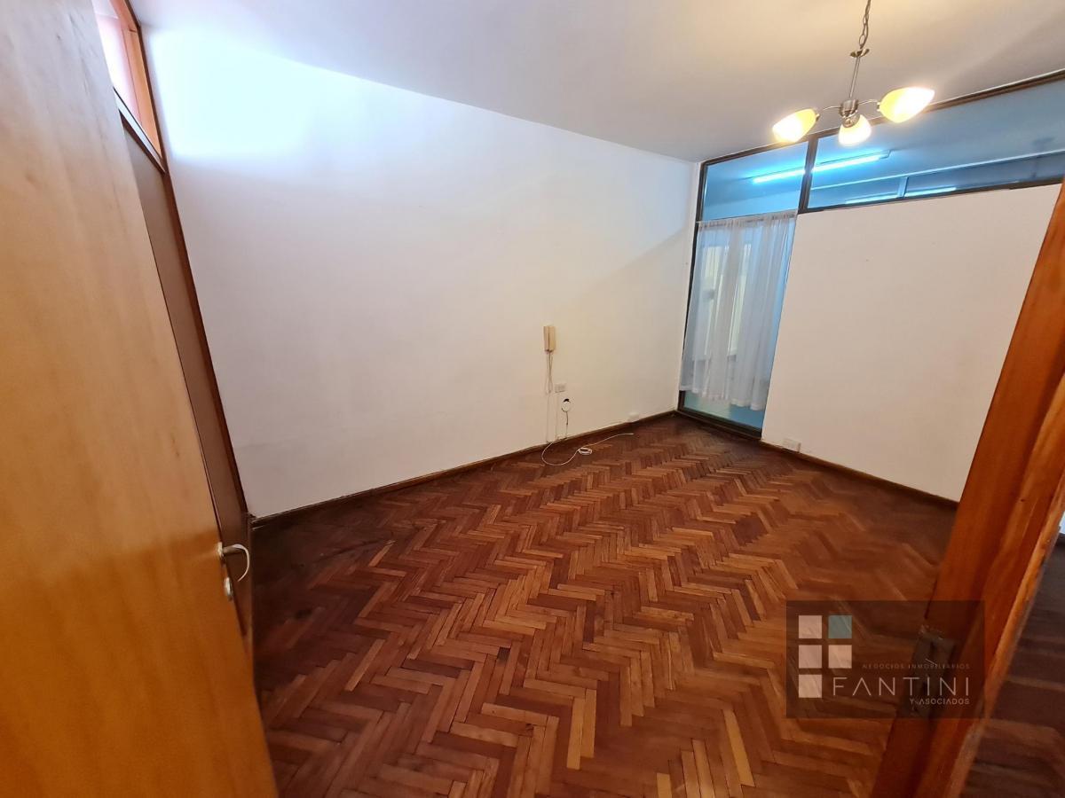 Foto de Venta Oficina Tribunales I. 2 Privados. Posesión Inmediata. Guardia 24h., imagen 2