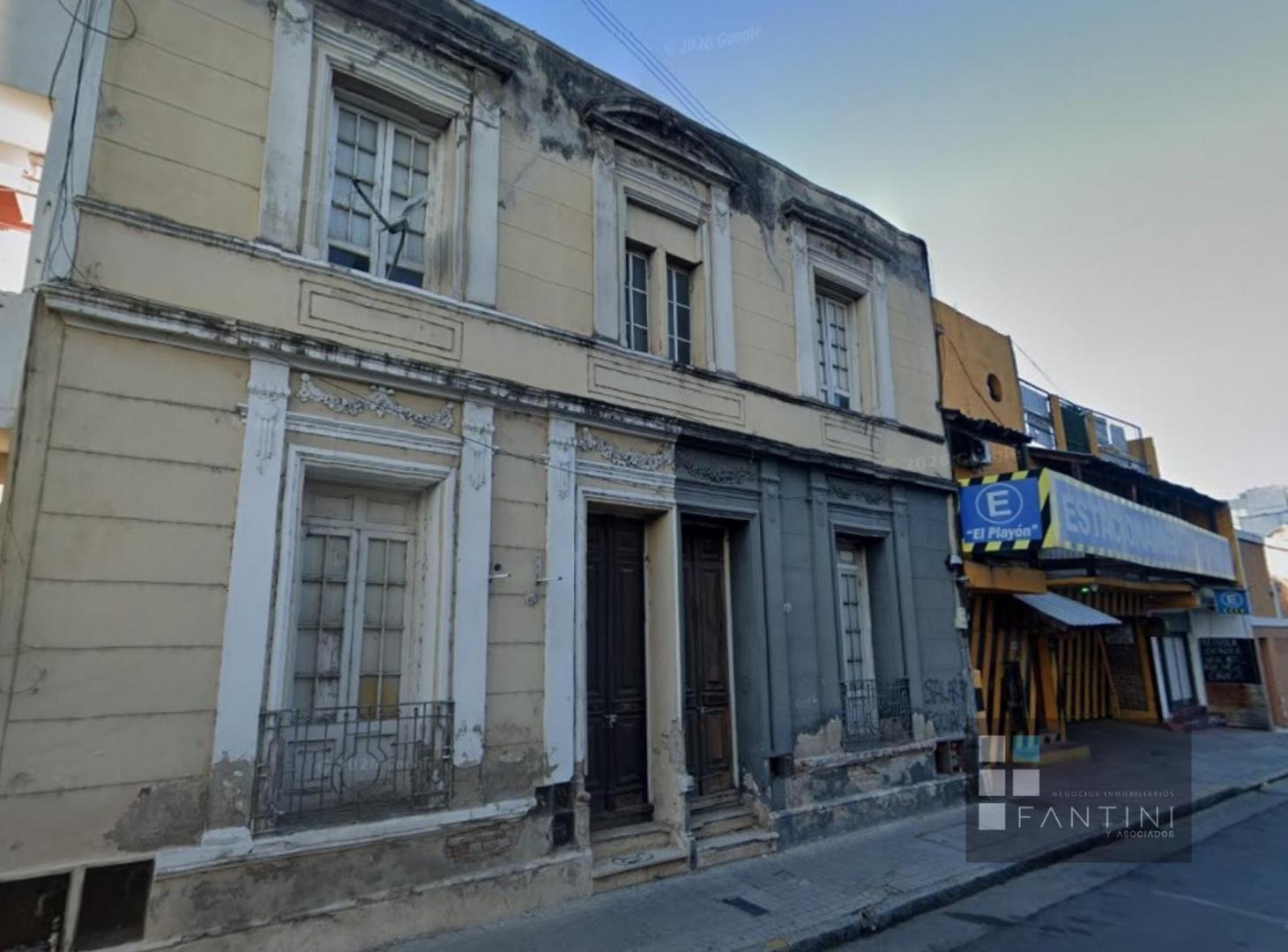 Foto de Venta Terreno con construcción a demoler. Alberdi. 248m2 de terreno. 1, imagen 2
