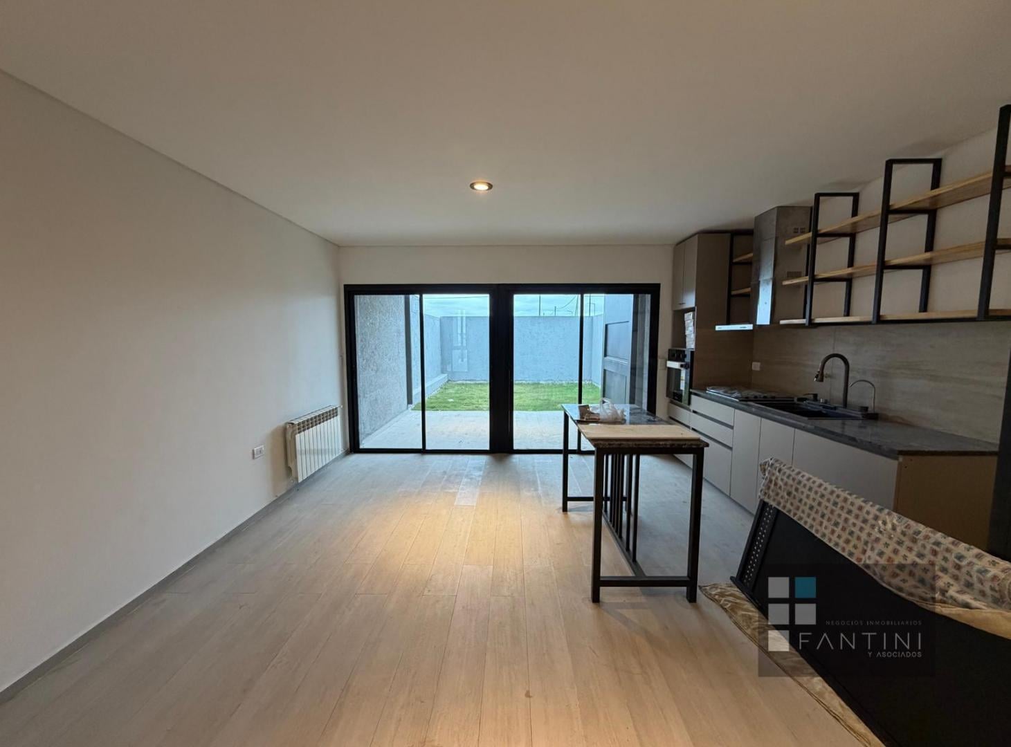 Foto de DUPLEX EN VENTA EN CUESTA DE MANATIALES. 2 DORM. 3 BAÑOS. COCHERA., imagen 5