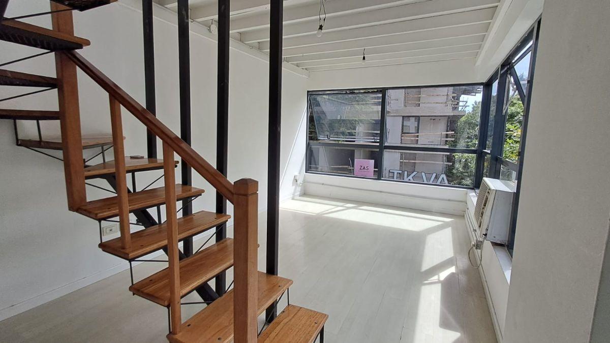 Foto de VENTA Oficina en Duplex Vuelta Obligado 2500 Esquina Roosevelt Super luminoso, imagen 3