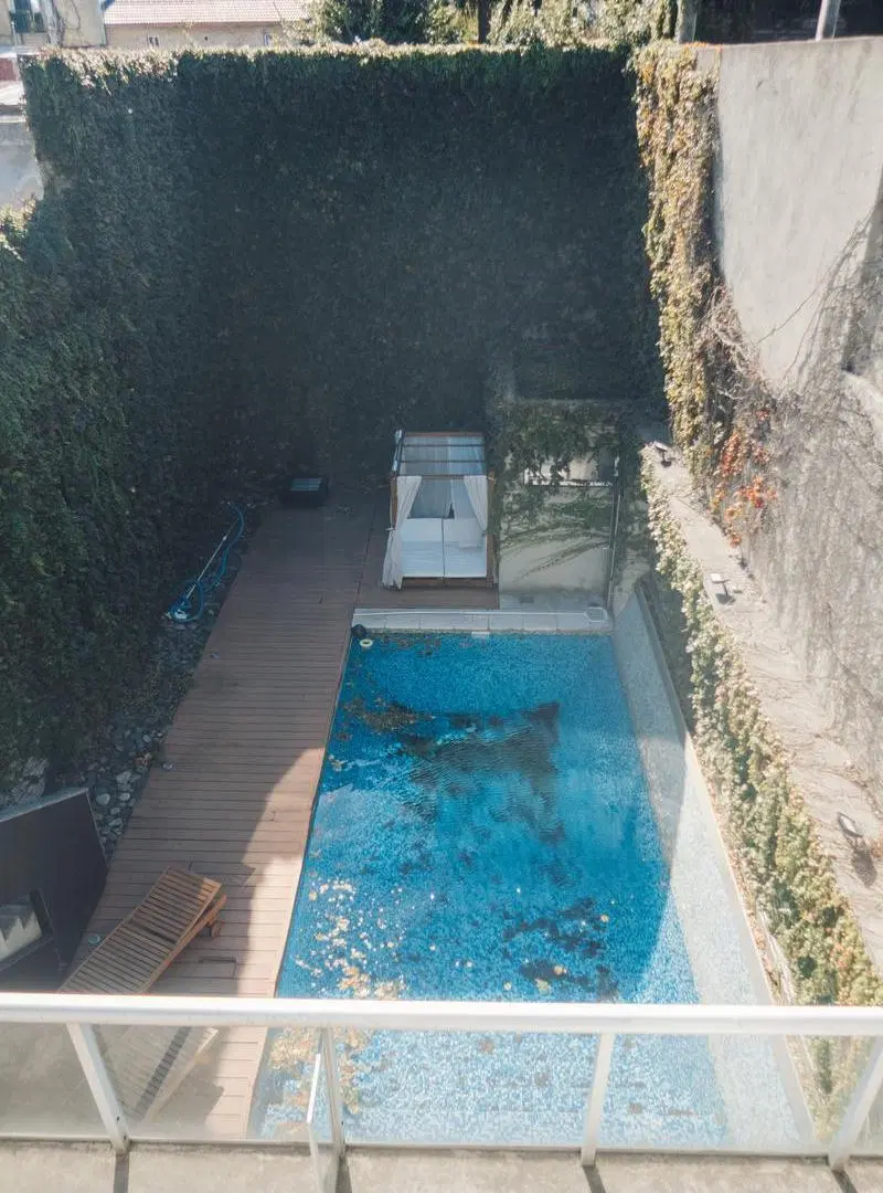 Casa alucinante en Parque Chacabuco de 3 plantas con galeria, parrilla y pileta! 4