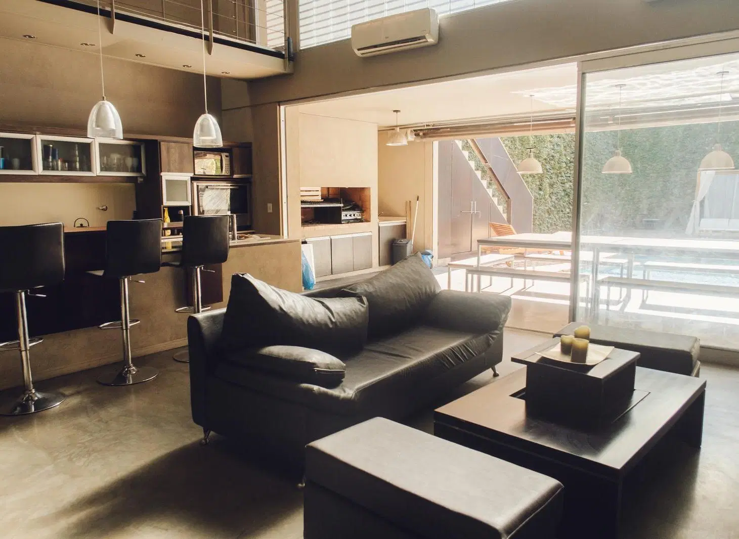Casa alucinante en Parque Chacabuco de 3 plantas con galeria, parrilla y pileta! 5