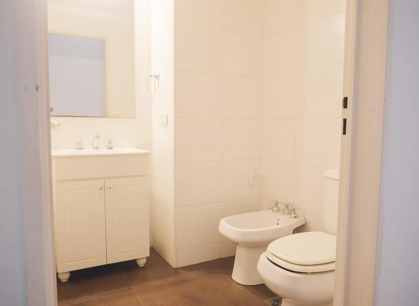 Muy lindo Monoambiente con balcon y cochera en edificio con amenities! 2