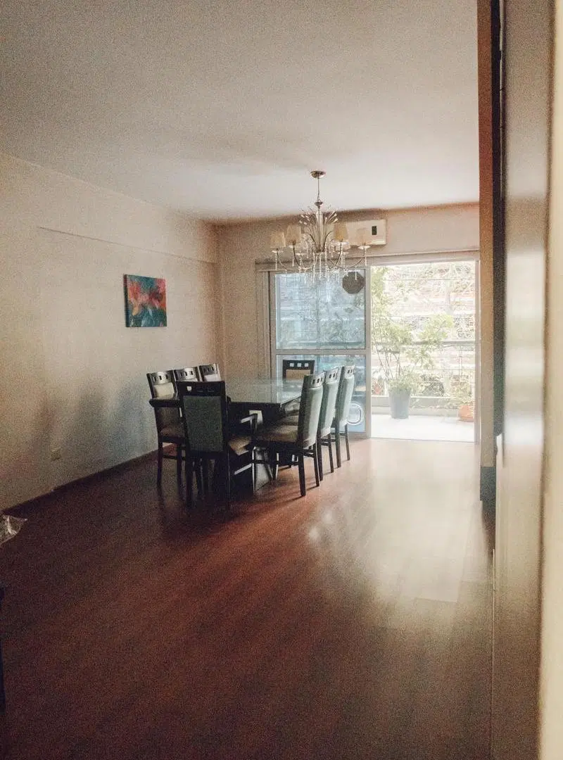 Espectacular 4 Ambientes con balcon, patio, parrilla y doble cochera  en Caballito! 5