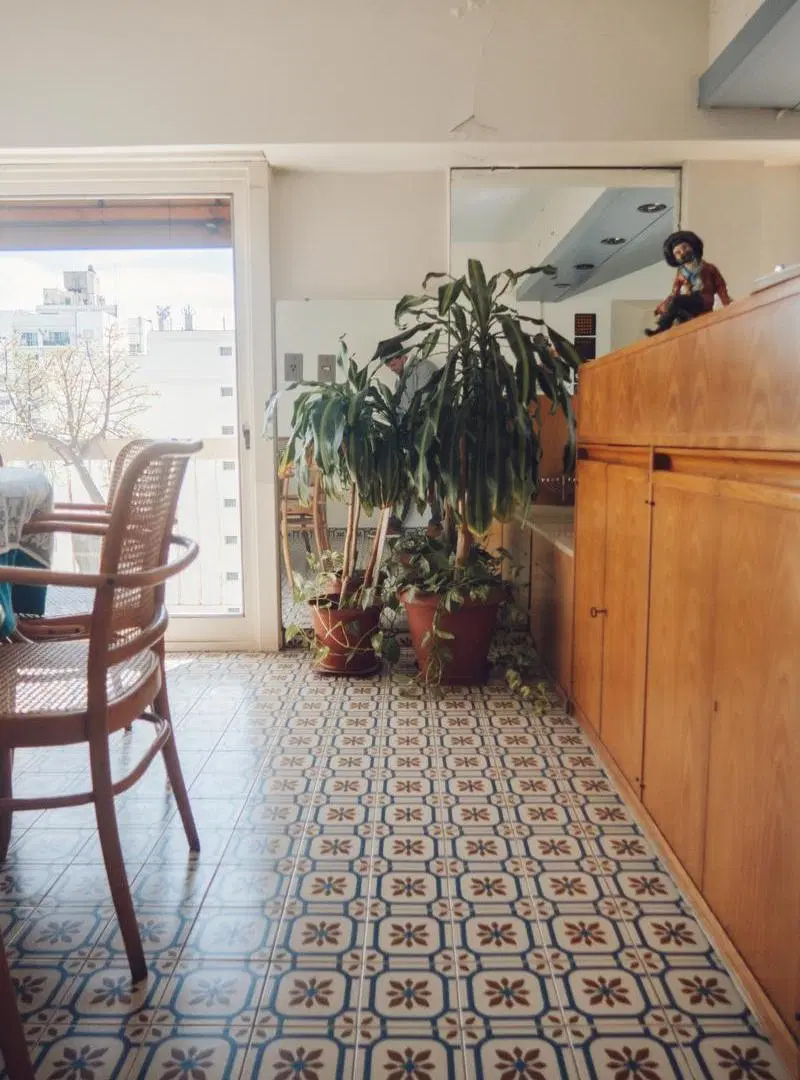 Espectacular 5 Ambientes con Dependencia y Cochera en el corazon de Flores! 8