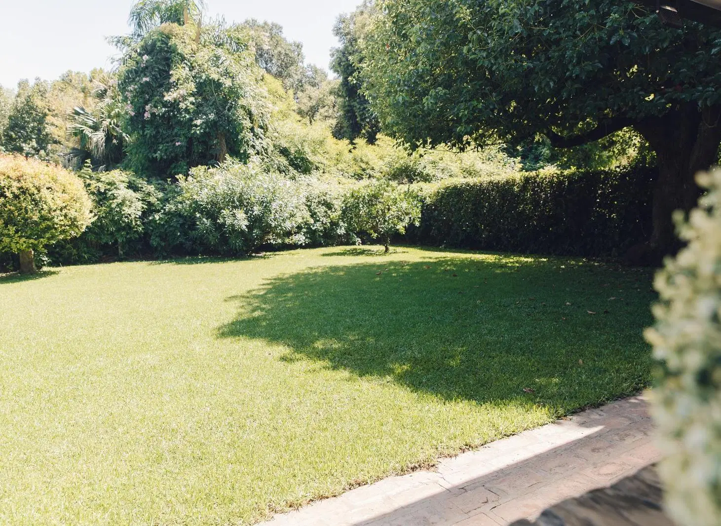 Muy linda casa con 3 habitaciones , jardin , pileta y galeria con parrilla en Villa de Mayo! 5