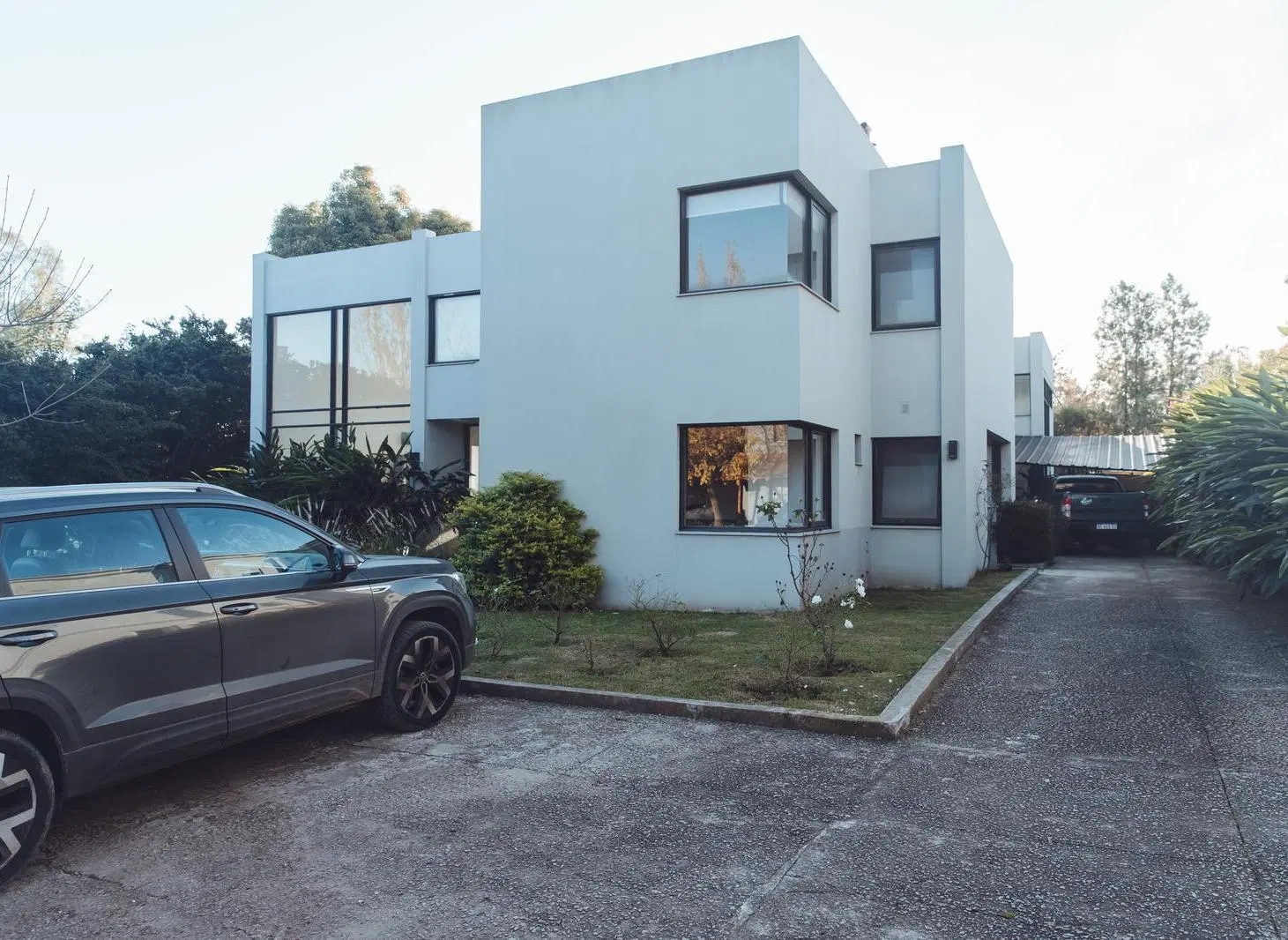 Muy linda casa de 2 plantas a la venta en Barrio Privado Boulevares en Pilar! 2