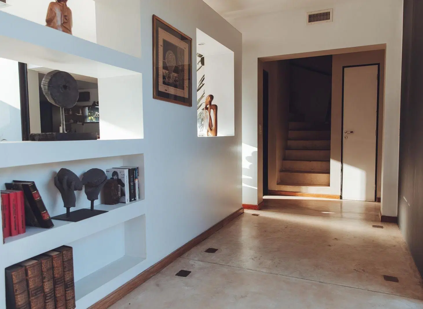 Muy linda casa de 2 plantas a la venta en Barrio Privado Boulevares en Pilar! 1