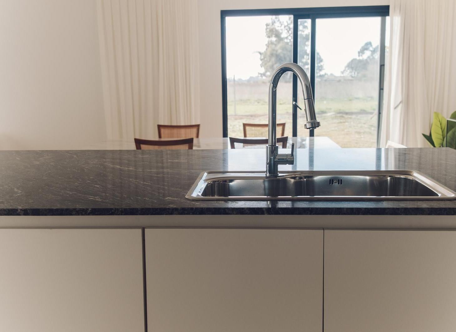 Foto de Casa en La Alameda, con jardin, pileta y parrilla., imagen 4