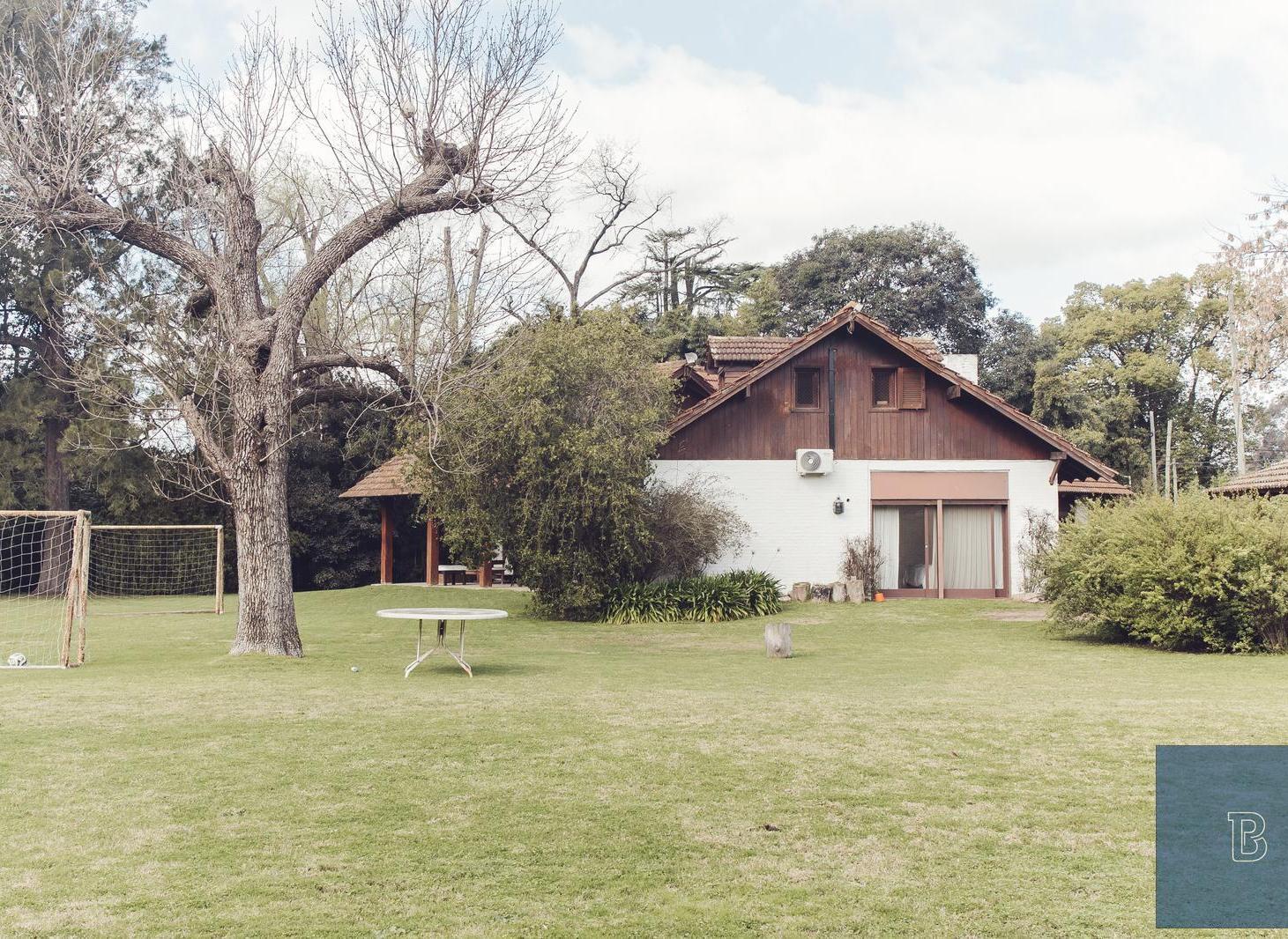 Foto de Espectacular casa/quinta a la venta en excelente zona de Los Nogales, imagen 3