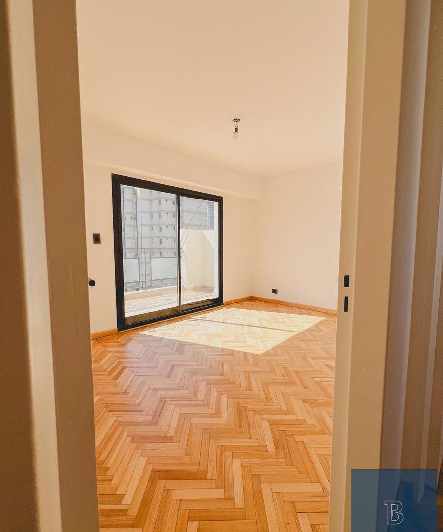 Foto de Muy lindo Departamento de 3 ambientes con Vista abierta sobre Av. San, imagen 5