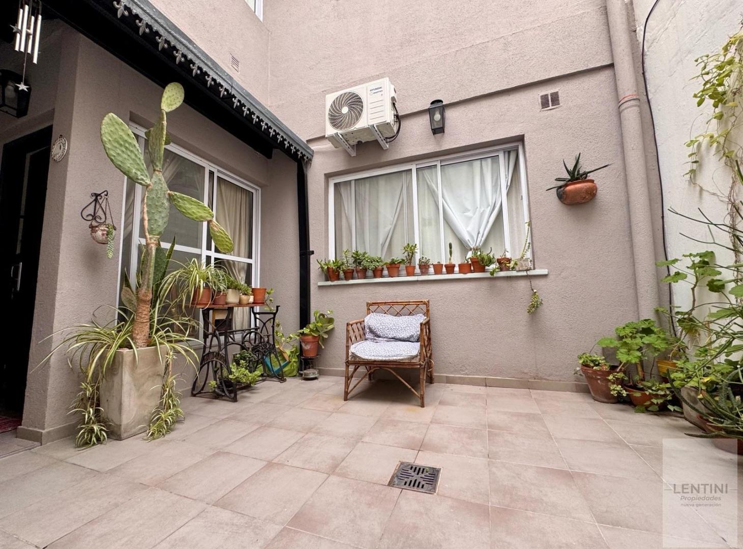 Foto de PH 2 AMBIENTES SEMI A ESTRENAR CON PATIO PROPIO, imagen 2