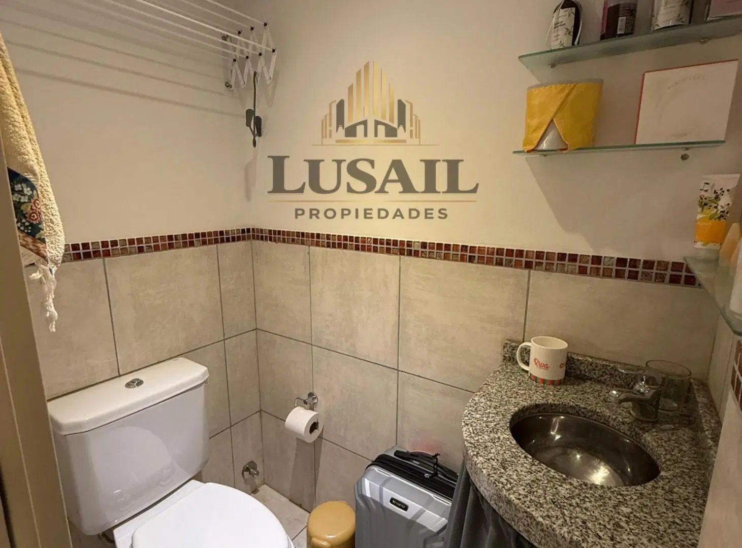 Venta Departamento 1 dormitorio con cochera zona centro Rosario 5