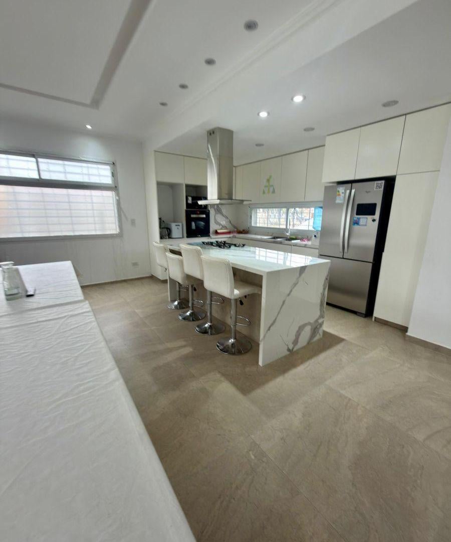 Foto de Casa de 3 dormitorios con jardin y pileta en Barrio El Molino, imagen 5