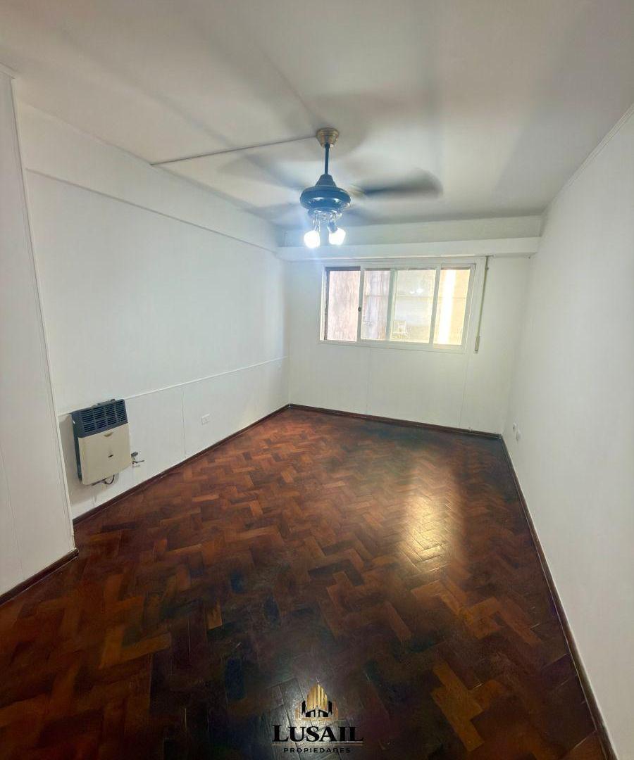 Foto de VENTA | DEPARTAMENTO DE 2 DORMITORIOS – Zona centro Rosario, imagen 4